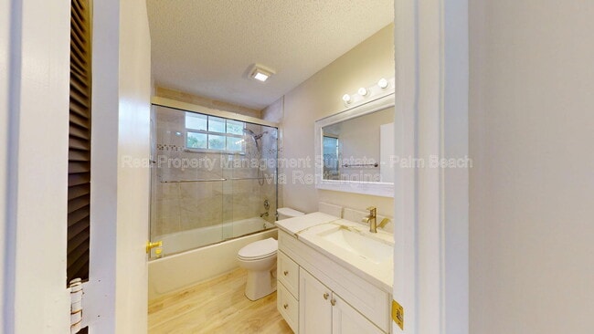 Building Photo - 140 Pheasant Run Blvd