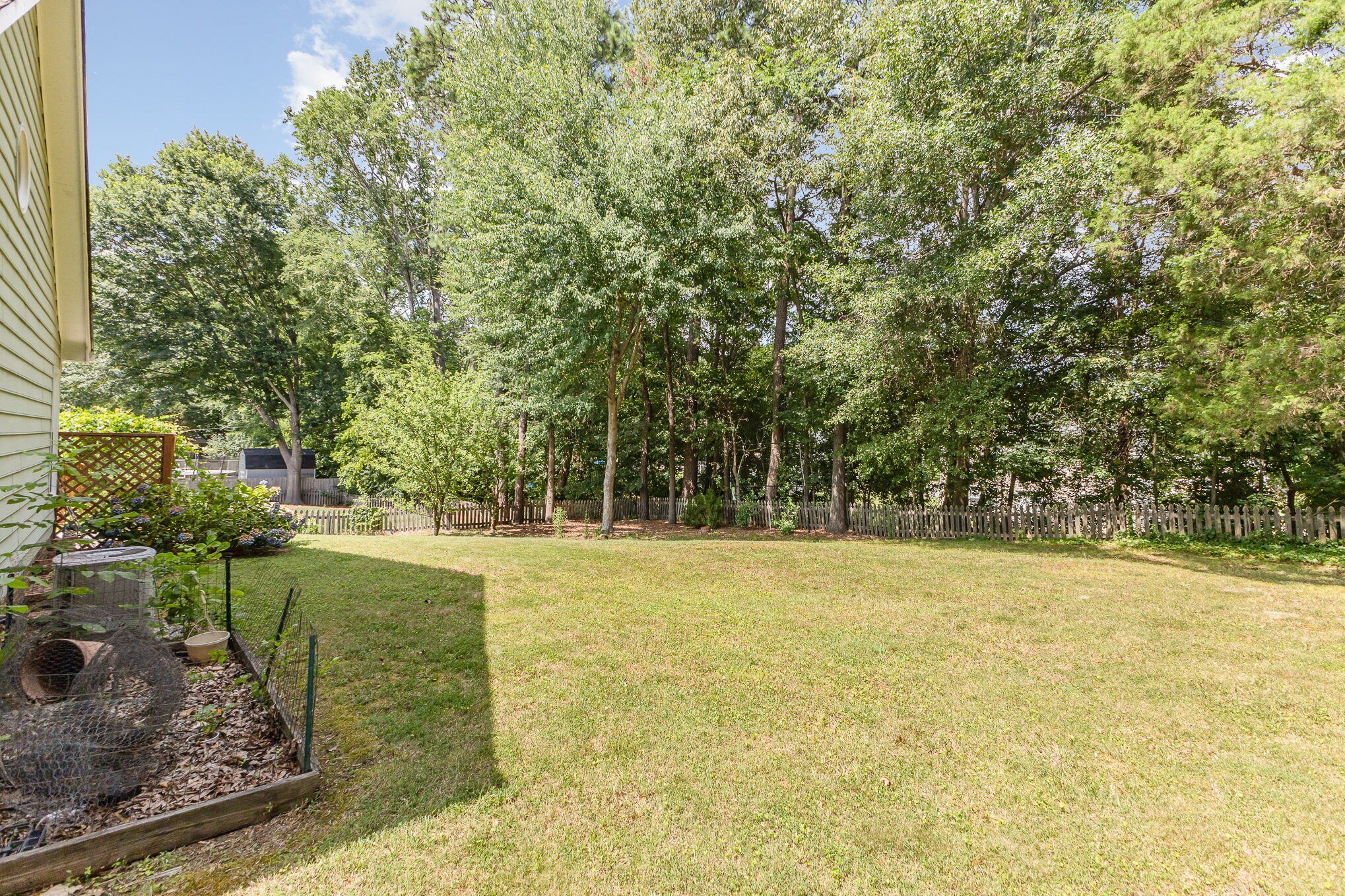 Building Photo - 8712 Canter Post Dr
