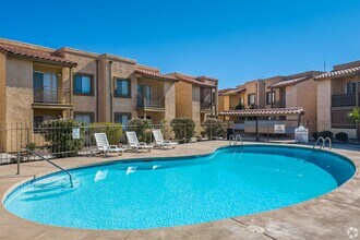 Building Photo - Palms Apartments