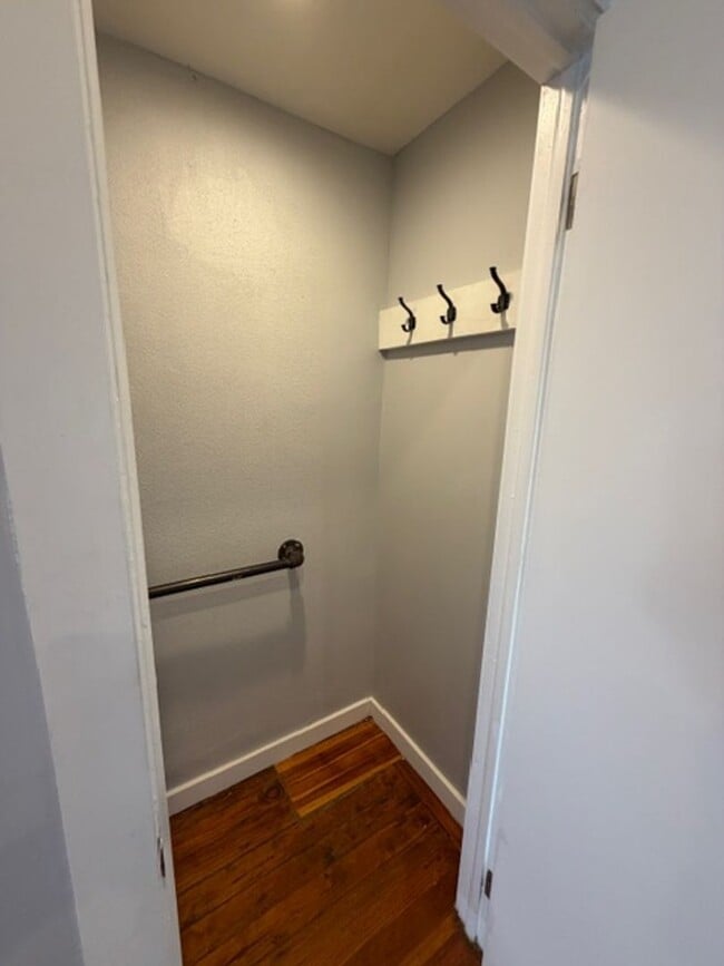 Building Photo - Beauty in LOMO