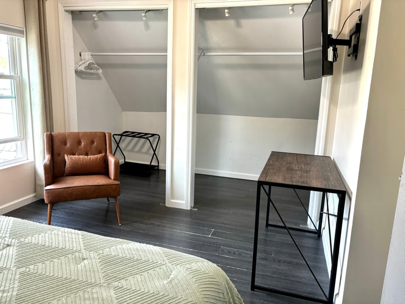 Building Photo - 22 E Garfield St