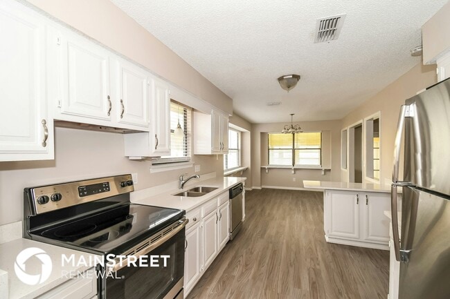 Building Photo - 13093 Silver Oak Dr