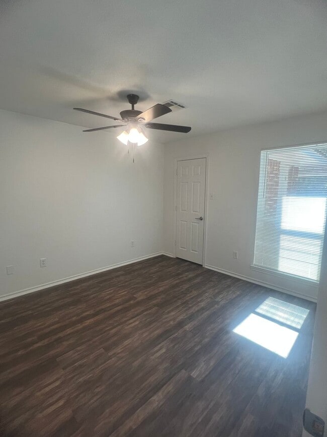 Building Photo - China Spring ISD Duplex