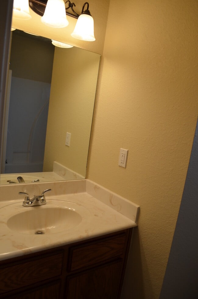 Building Photo - 1802 Tru Trail