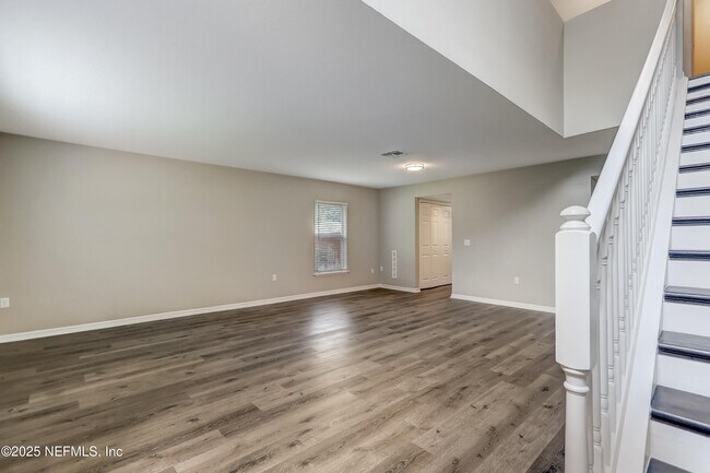 Building Photo - 172 King Arthur Ct