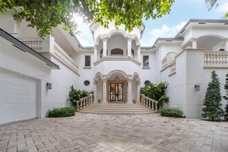 Building Photo - 100 Palm Ave