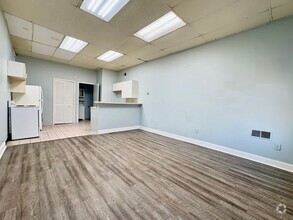 Building Photo - 261-263 N Front St - NWA - Owner Contribut...