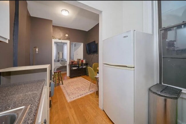 Building Photo - 1 bedroom in New York NY 10028