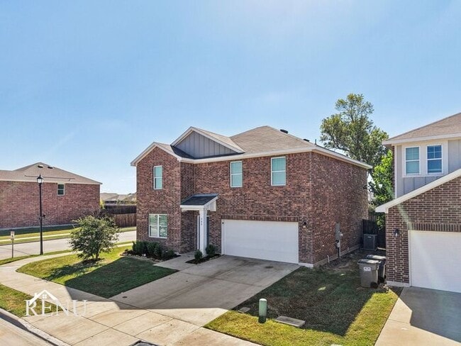 Building Photo - 466 London Dr