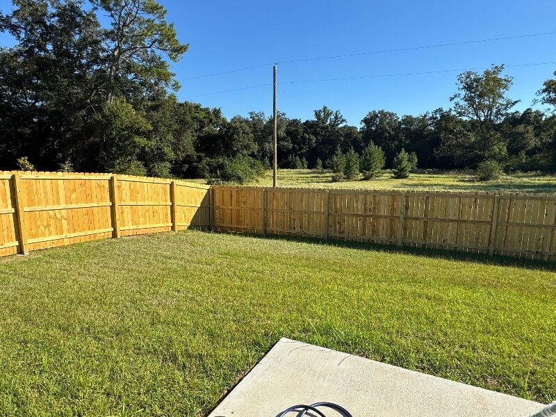 Building Photo - 13600 Shea Cir