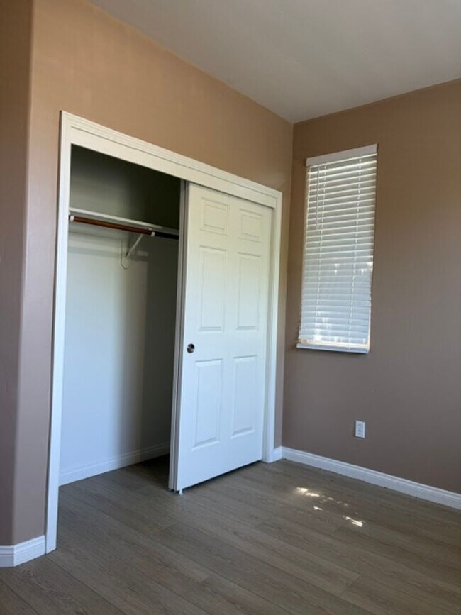Building Photo - 11713 Alton Manor Dr