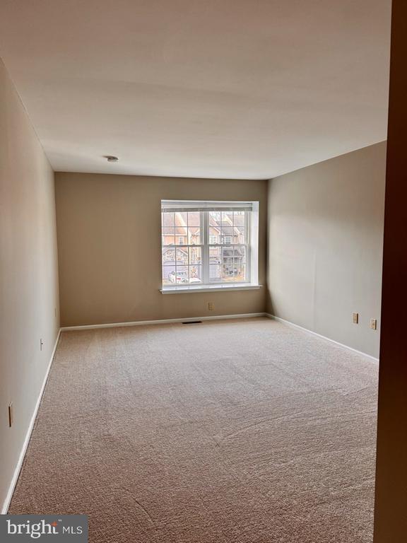 Building Photo - 25 Sequoia Dr