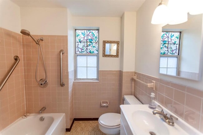 Building Photo - 5334 Gilson Ave