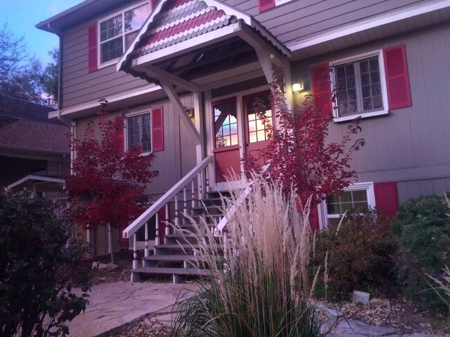 Front entrance - 1304 W Kiowa St