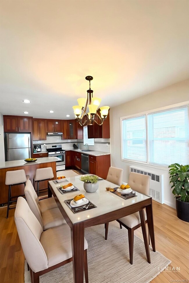 Building Photo - 15-63-63 Murray St