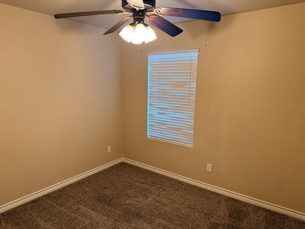 Building Photo - 7212 Barksdale Ln