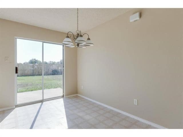 Building Photo - 617 Oxford Dr