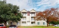 Building Photo - 515 Southwest Pkwy