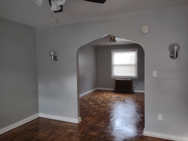 Building Photo - 5028 Chalgrove Ave