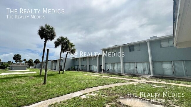 Building Photo - 1010 N Fiske Blvd