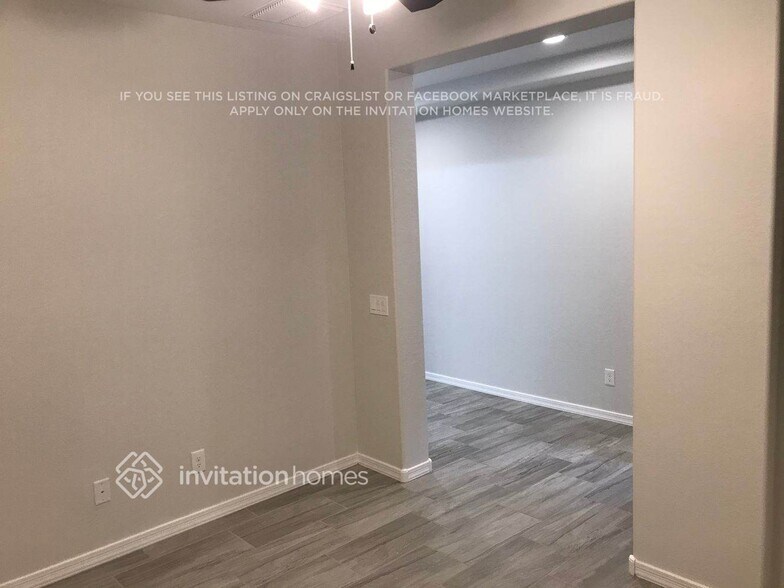 Building Photo - 18240 W Carlota Ln