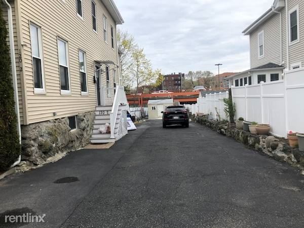 Primary Photo - 5 br, 3.5 bath Condo - 120 School St # 2