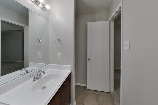 Building Photo - 12607 Rio Grande Ln