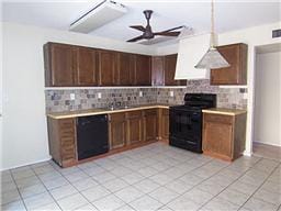 Building Photo - 3 Bedroom House in The Colony!