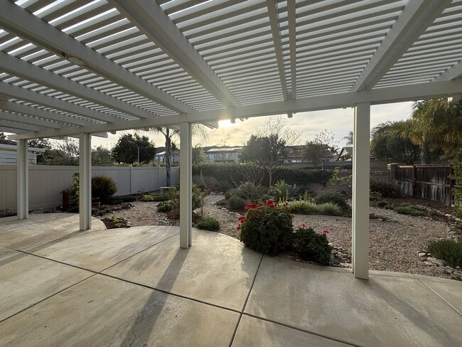 Building Photo - Stunning Home for Rent in Murrieta