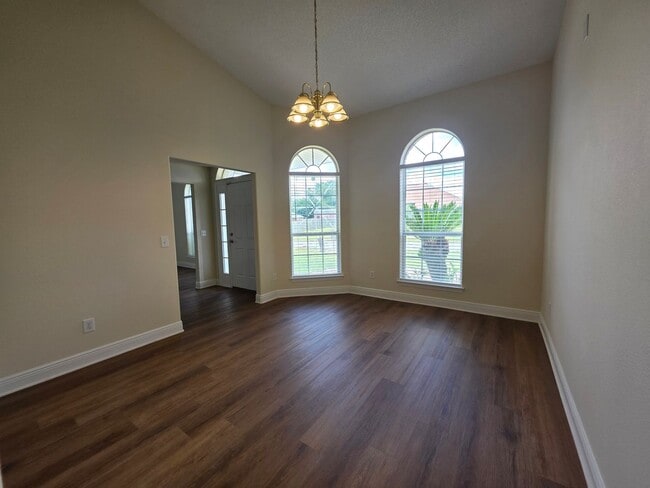Building Photo - 4BR/3BA home with shed close to Navy Feder...