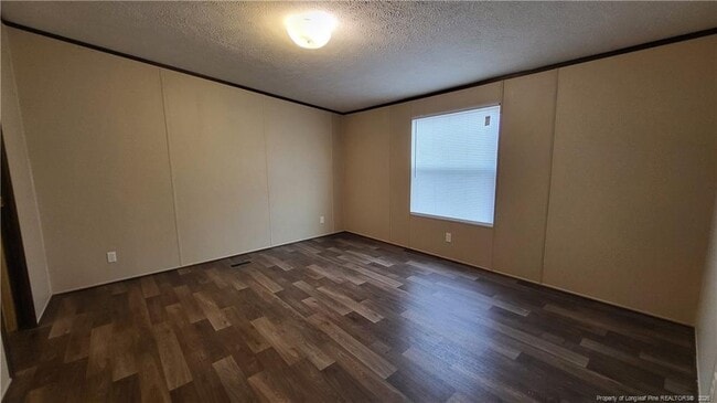 Building Photo - 385 Burns Rd