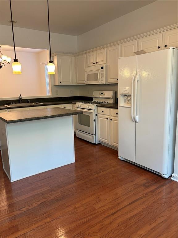 Building Photo - 6330 Waveland Dr