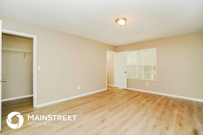 Building Photo - 1600 Tall Meadows Dr