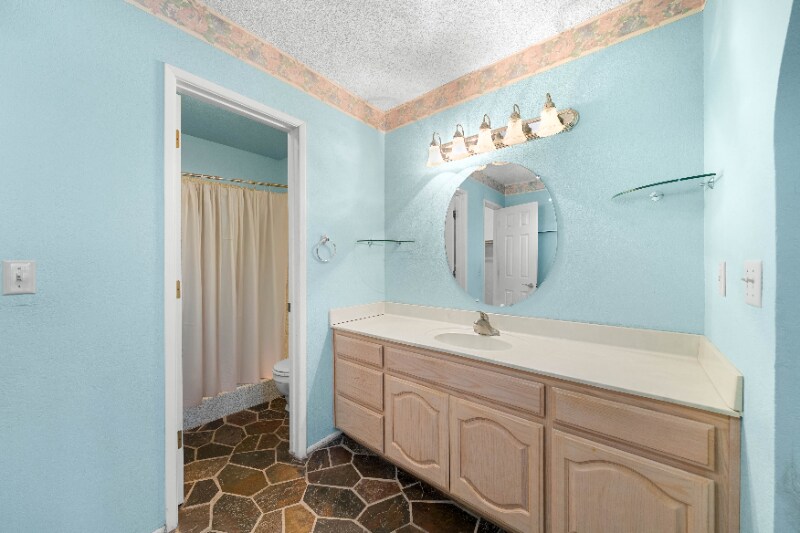 Building Photo - 1349 Cholla Cir