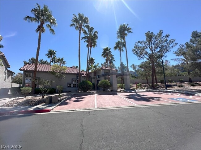 Building Photo - 2268 Ramsgate Dr