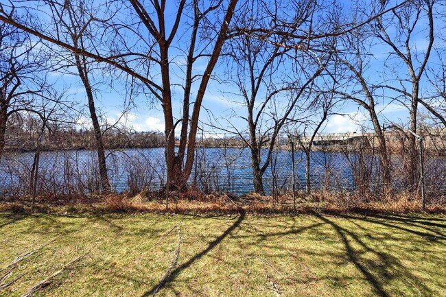 Building Photo - $1,740.95, 2- Beds - 1 Bath, Condo in Wheat Ridge with Washer and Dryer