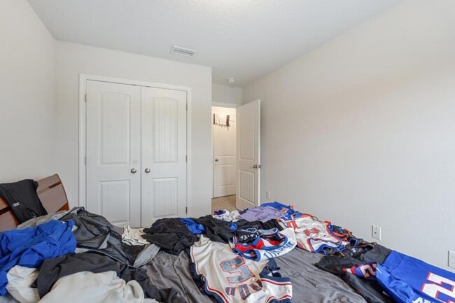 Building Photo - 7522 Shadow Lake Dr