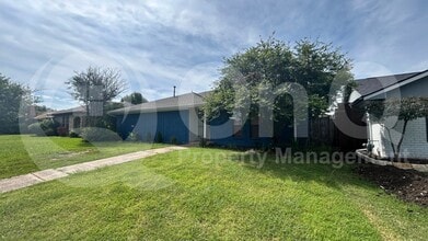 Building Photo - 409 Stoneybrook Dr