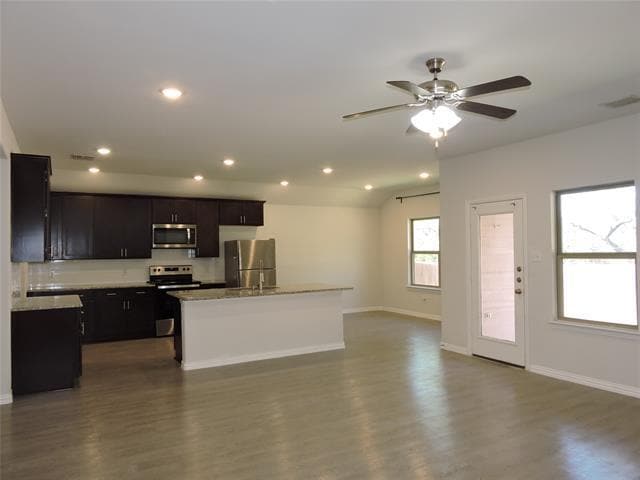 Building Photo - 2100 Penn St