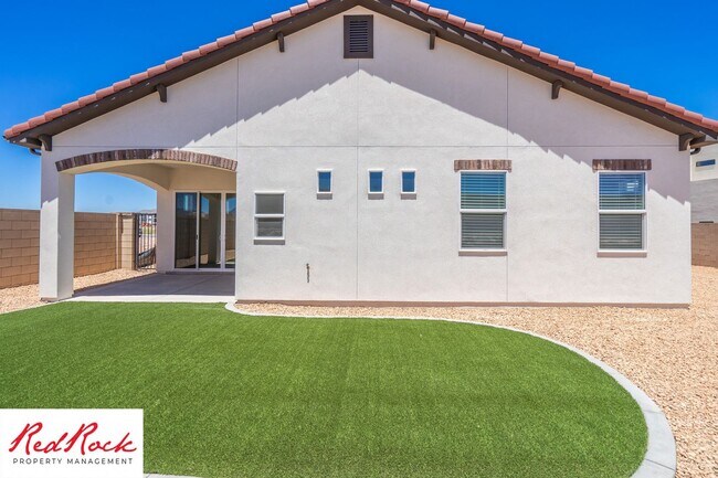 Building Photo - Brand New Stand Alone Home In Desert Color