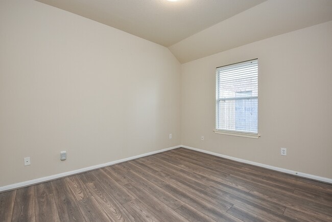 Building Photo - 3217 Mossy Bend Ln