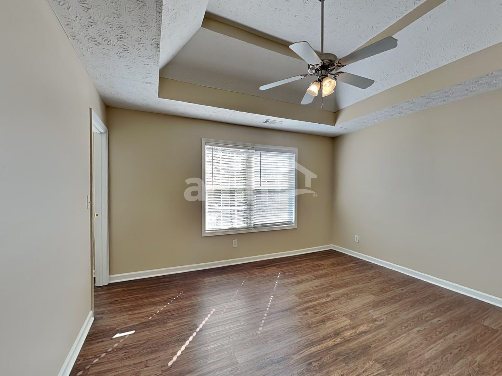 Building Photo - 125 Sanders Walk