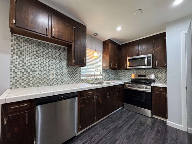 Building Photo - 1220 Tennessee Ave