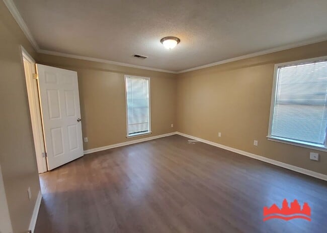 Building Photo - 3902 Ross Rd