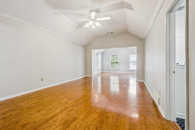 Building Photo - 130 Riverwalk Pl