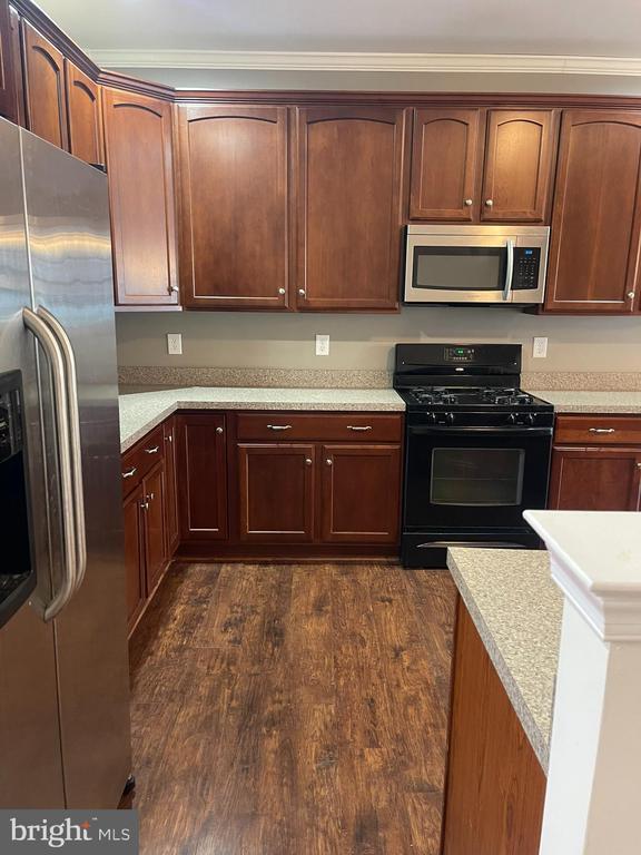 Building Photo - 231 Wilmore Dr