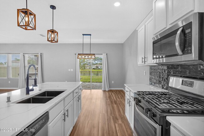 Building Photo - 150 Logrono Ct