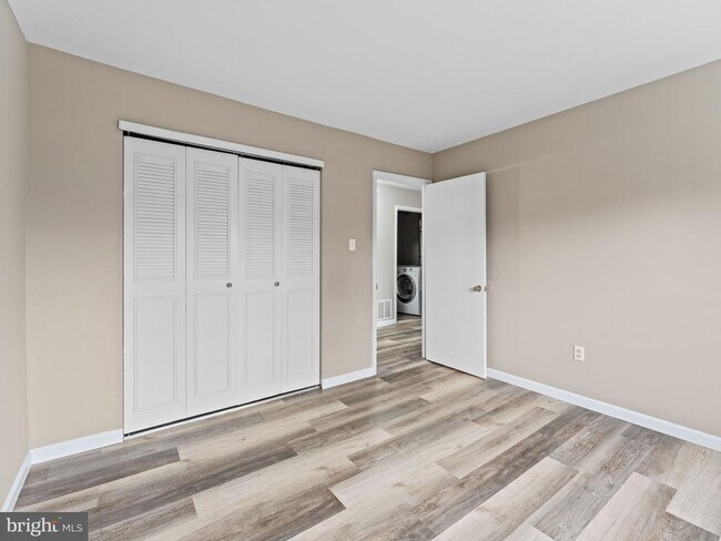 Building Photo - 144 Willow Turn