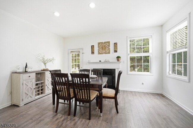 Building Photo - 216 Barringer Dr