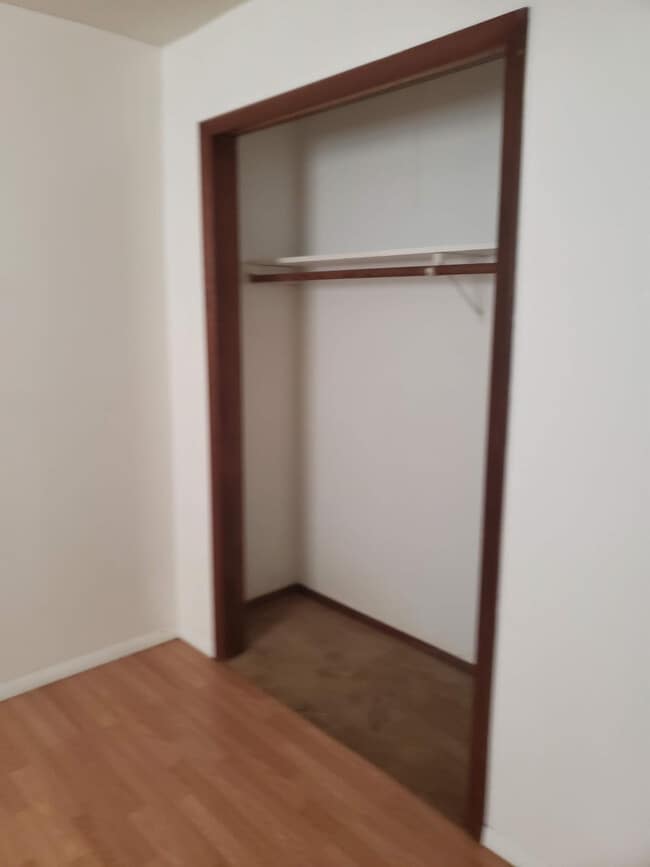 Building Photo - 2026 S Barcliff Ave